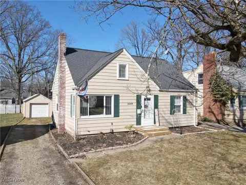 2248 14th St, Cuyahoga Falls, OH 44223