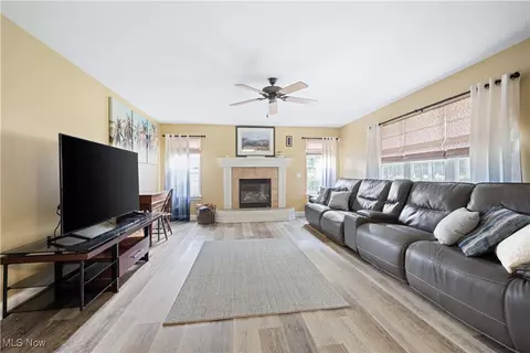 2759 Joseph Ln, Perry, OH 44081 photo 4
