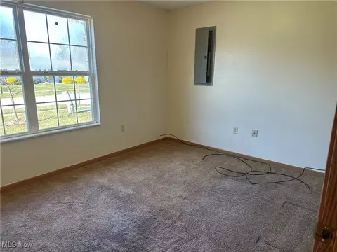 Bedroom - 2112 Anthony Ave, Ashtabula, OH 44004 photo 2 of 4