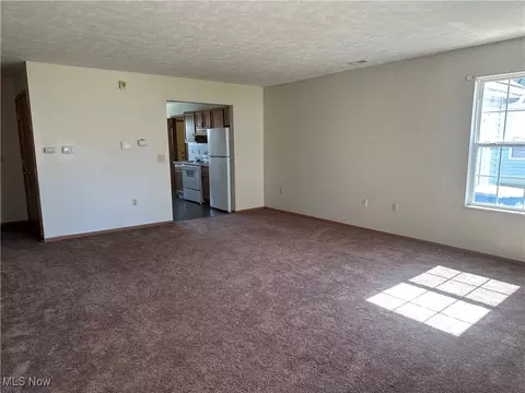 Living - 2112 Anthony Ave, Ashtabula, OH 44004 photo 1 of 2