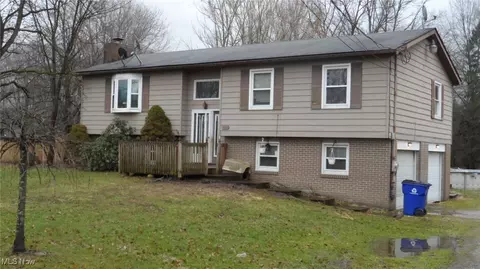 358 N Freedom St, Ravenna, OH 44266