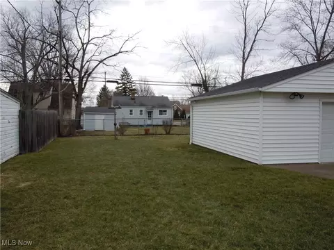 851 E 258th St, Euclid, OH 44132 photo 20