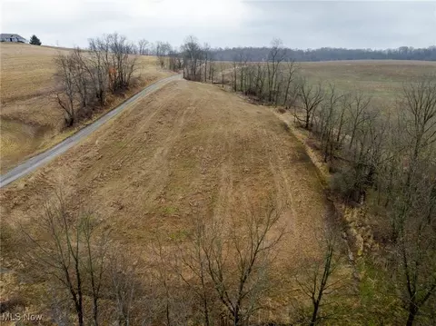 Cr 93, Fresno, OH 43824
