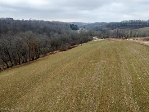 Cr 93, Fresno, OH 43824