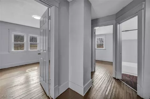 Entry Way - 2834 Apple Ave, Lorain, OH 44055 photo 2 of 3