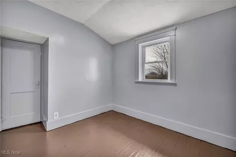 Bedroom - 2834 Apple Ave, Lorain, OH 44055 photo 6 of 7