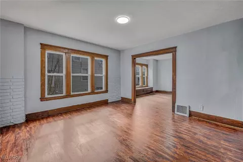 Living - 2834 Apple Ave, Lorain, OH 44055 photo 4 of 5