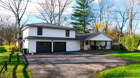 12569 Cadek Rd, Hiram, OH 44234