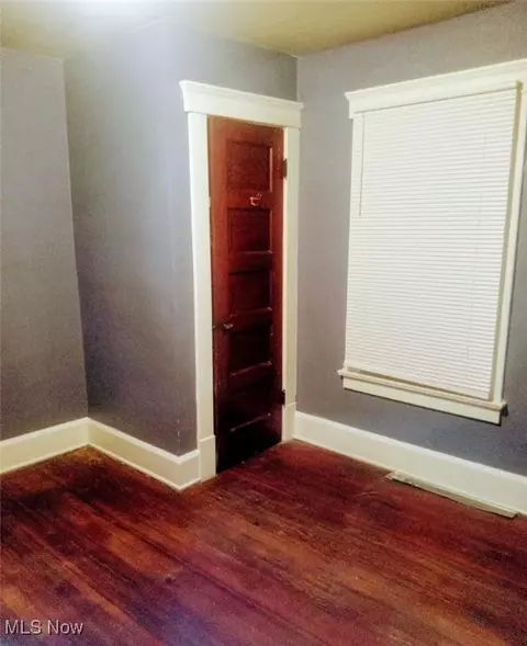 544 E Broad St, Elyria, OH 44035 photo 15