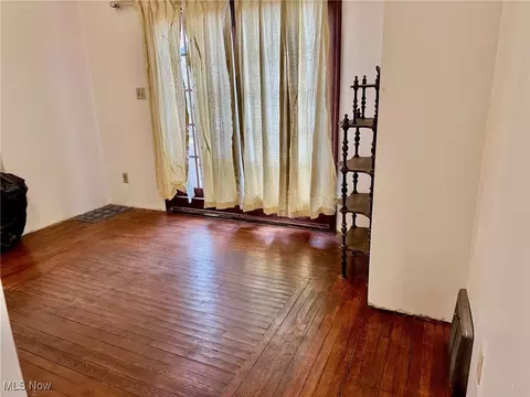 544 E Broad St, Elyria, OH 44035 photo 6