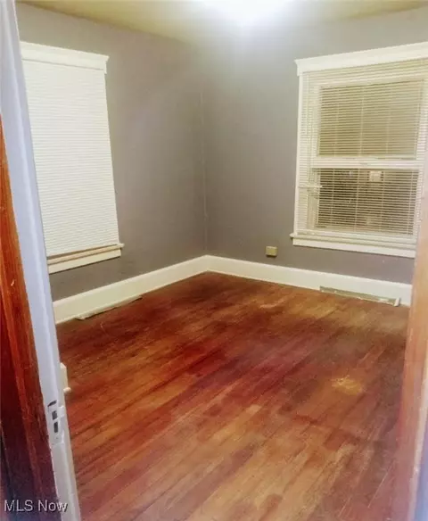 544 E Broad St, Elyria, OH 44035 photo 12
