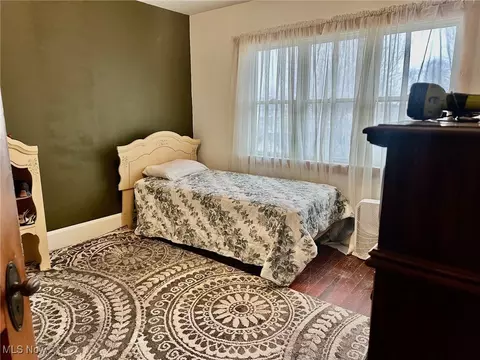 544 E Broad St, Elyria, OH 44035 photo 17