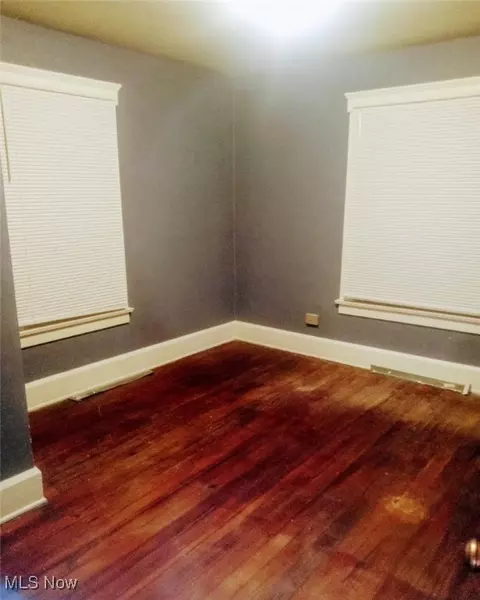 544 E Broad St, Elyria, OH 44035 photo 14