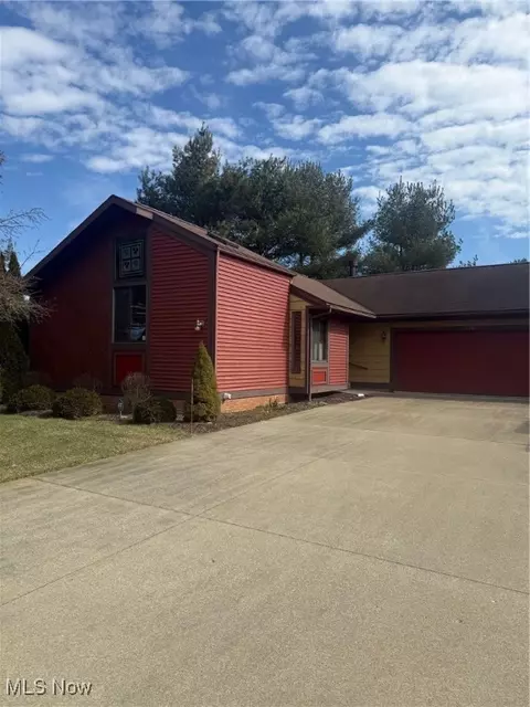 9636 Wilkshire Blvd NE, Bolivar, OH 44612