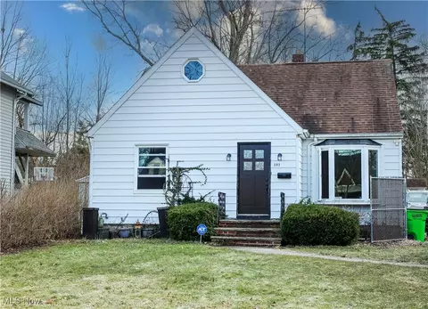 101 W 5th Ave, Berea, OH 44017