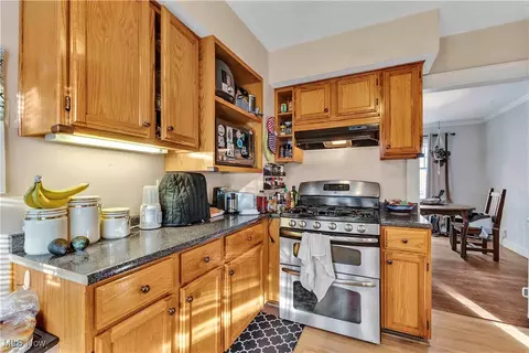 7203 Gilbert Ave, Parma, OH 44129 photo 10