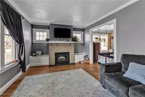 7203 Gilbert Ave, Parma, OH 44129 photo 4
