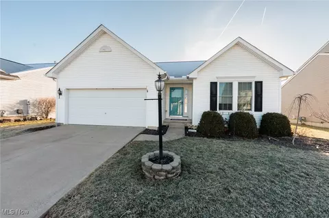 6071 Greenview Trl, North Ridgeville, OH 44039