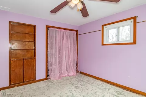 Bedroom - 10932 Thwing Rd, Chardon, OH 44024 photo 5 of 7