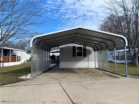 7258 Trillium Ct, Ravenna, OH 44266
