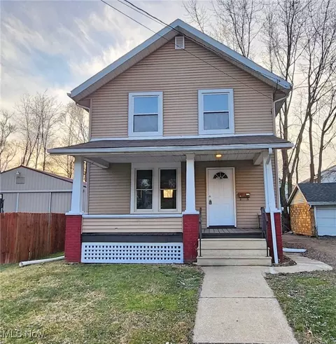 425 Girard Ave NE, Canton, OH 44704