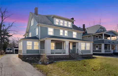 16115 Clifton, Lakewood, OH 44107