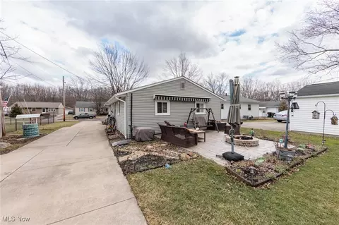 953 Salem Ave, Elyria, OH 44035 photo 6