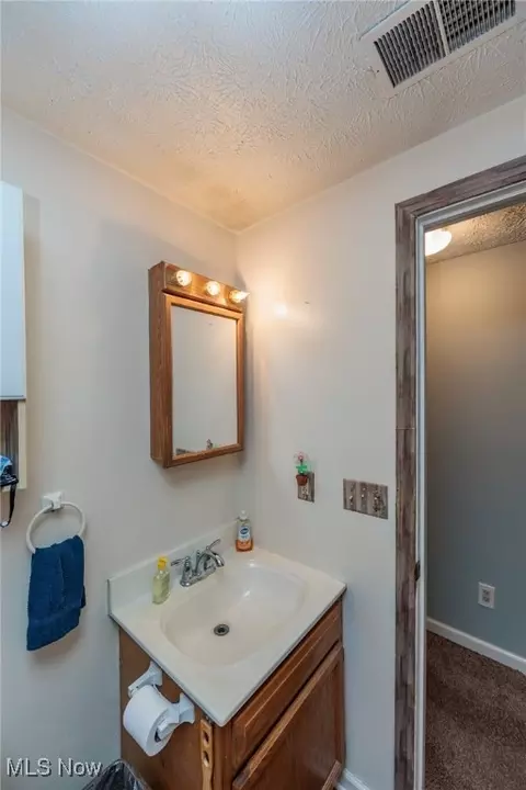 953 Salem Ave, Elyria, OH 44035 photo 30