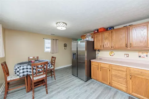 953 Salem Ave, Elyria, OH 44035 photo 11
