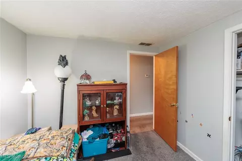 953 Salem Ave, Elyria, OH 44035 photo 32