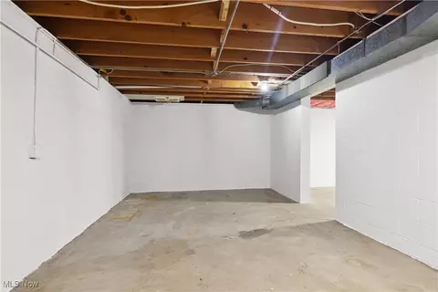 Other - 992 E Decker Dr, Seven Hills, OH 44131 photo 9 of 10