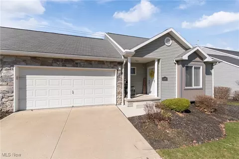 1228 Laila Ln, Wadsworth, OH 44281