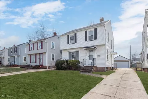 12424 Willard Ave, Garfield Heights, OH 44125