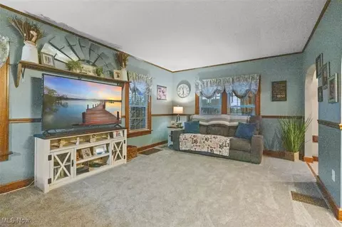 905 S Myrtle Ave, Willard, OH 44890 photo 6