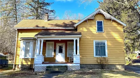 402 Lincoln Ave, Ravenna, OH 44266