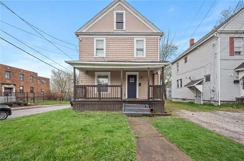528 Rentschler St, Akron, OH 44304