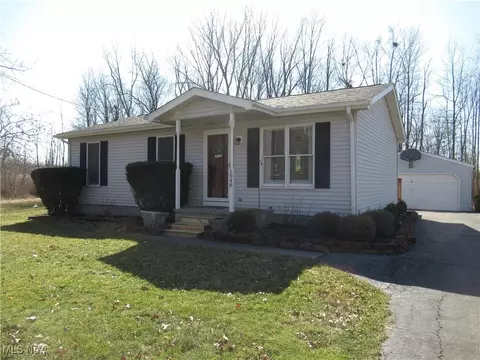 1048 Woodglen, Newton Falls, OH 44444