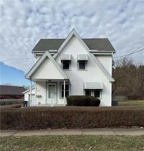843 Marie Ave, Akron, OH 44314