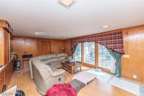 315 Vassar Ave, Elyria, OH 44035 photo 17