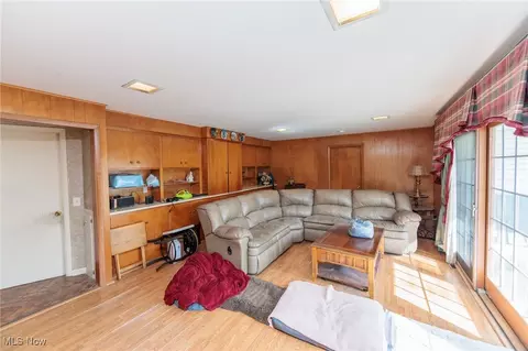 315 Vassar Ave, Elyria, OH 44035 photo 15