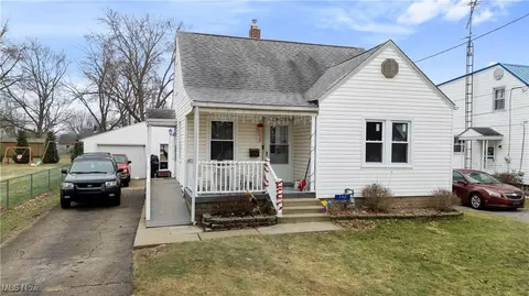 142 33rd St SE, Canton, OH 44707 photo 1