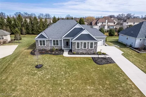 11439 Love Ln, Strongsville, OH 44149