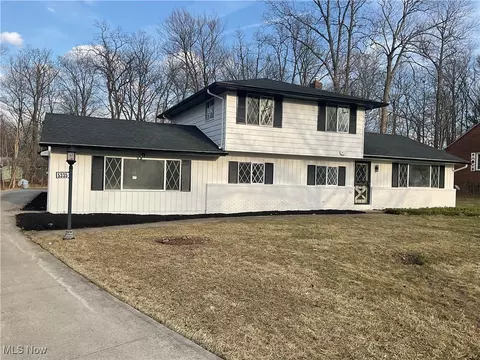 5335 Mardale Ave, Bedford Heights, OH 44146