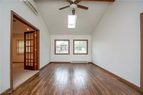 Living - 618 Angiline Dr, Boardman, OH 44512 photo 6 of 6
