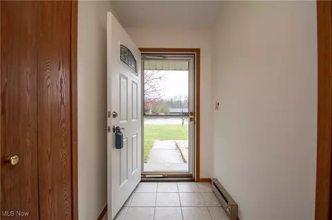 Entry Way - 618 Angiline Dr, Boardman, OH 44512 photo 1 of 4