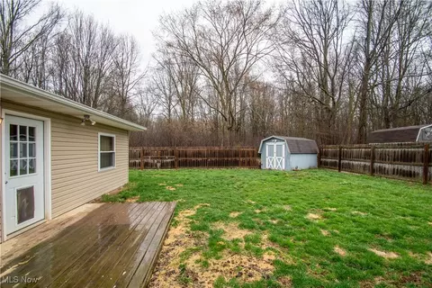 Exterior - 618 Angiline Dr, Boardman, OH 44512 photo 5 of 8