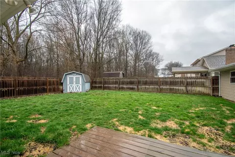 Exterior - 618 Angiline Dr, Boardman, OH 44512 photo 6 of 8