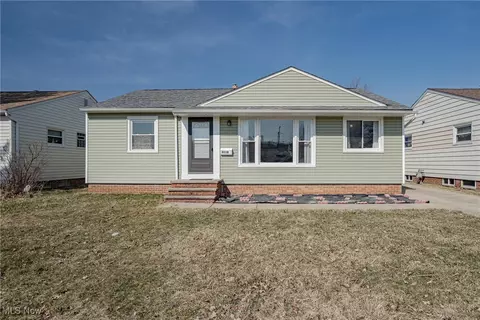 3118 Priscilla Ave, Parma, OH 44134