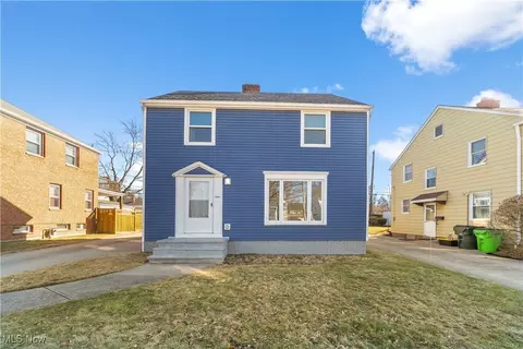 3838 Grosvenor Rd, South Euclid, OH 44118