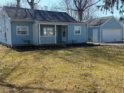 35909 Cooley Rd, Grafton, OH 44044